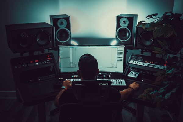 dj2